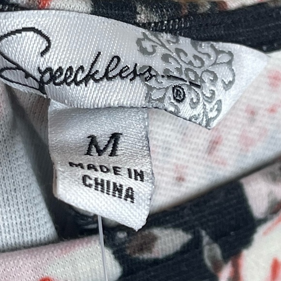 SPEECHLESS black floral peplum dress with cap sleeves - Picture 7 of 7